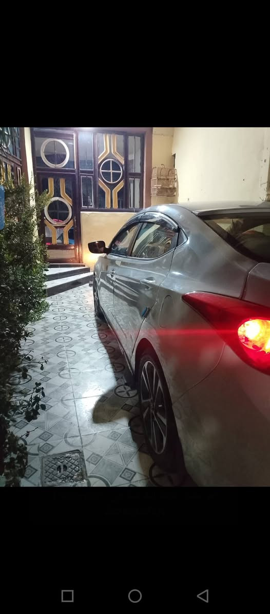 سلام عليكم سياره للبيع لنتره 14 فول رقم بغداد سعره105بيه مجال شراي يتصل على رقم ***********
