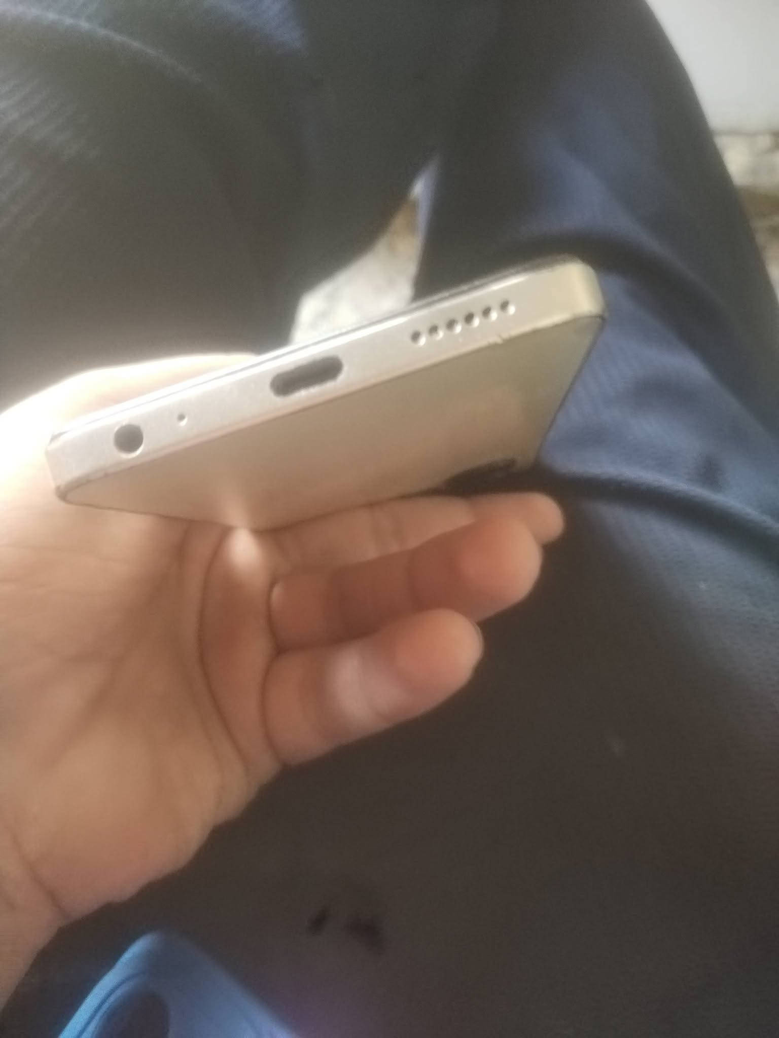 يا الله اخوان تليفون انفنكس سمارت 8 اخوان الجهاز جدآ جدآ نضيف فقط فطور بل شاشه الجهاز برغي واحد ما مفتوح بي الملحقات فقط كفر السعر 80  الف وبي مجال للشراي ول عنوان بغداد البلديات شارع المصرف قرب أفران و معجنات قلعة لبنان
