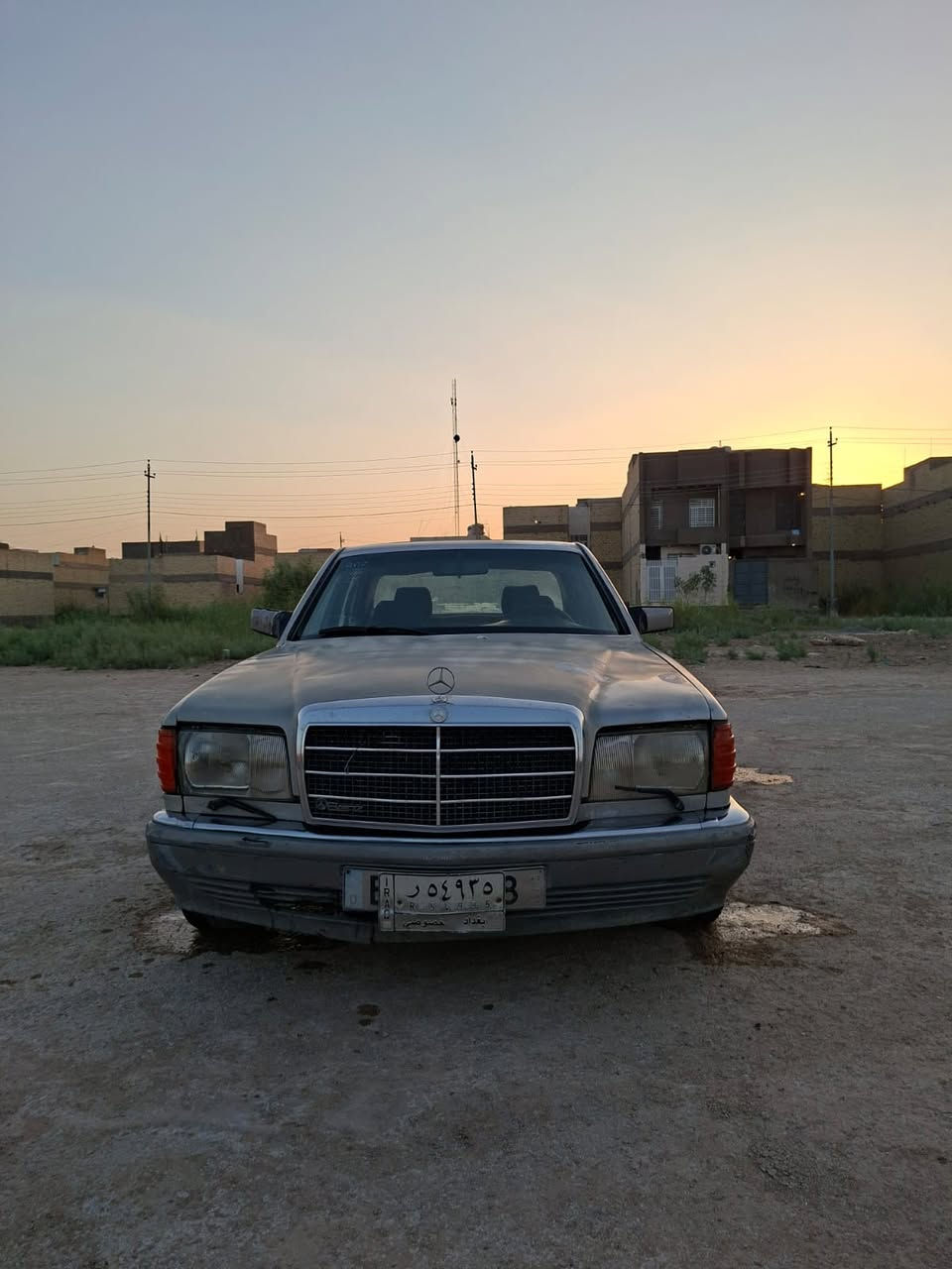 موديل 1991 السعر 17
راعيها مسافر كير ومحرك نضاف بطة 3000
سيارة كلها شغالة تحتاج ترتيب بالحدادية
منضومة بريك وباور جديد 
عنوان نجف ***********
