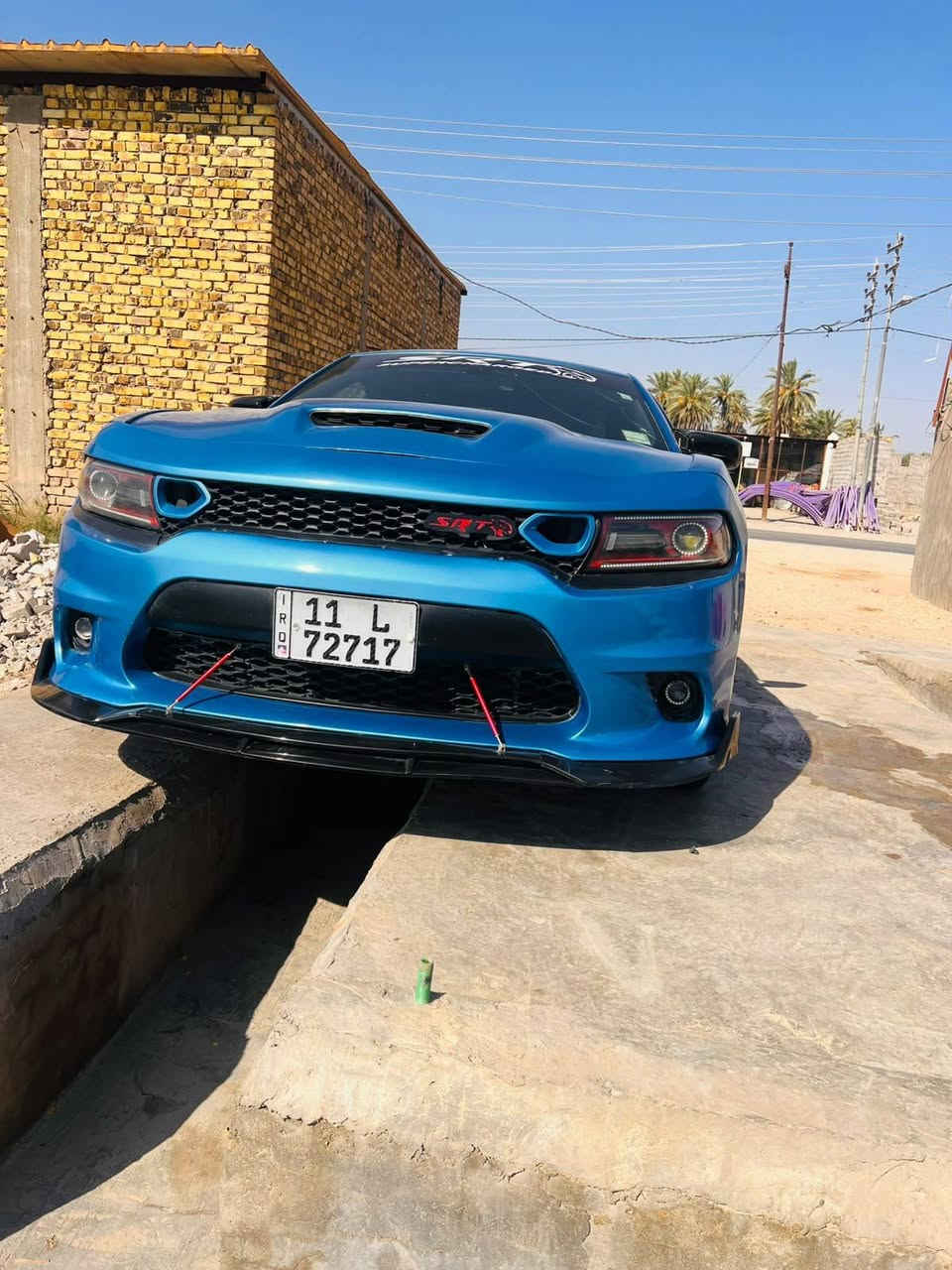 السلام عليكم (بيع  او  مراوس)
جارجر GT لون بحري مميز

موديل 19 اصل 
  
محرك 3600

سياره بدون ايرباك حادث بسيط كلش حادث مرفق بل منشور

سياره حره بسمي رقم نكليزي  مداور ثاني يوم 

اعليهه ادامه كامله مابيهه اي نقص 

مواصفات السياره/

عليهه اضافات كلش متعوب عليهه 

اكزوز رياضي بوابات 

لدات متغيره الالوان 

استدات طلقه 

تبريد تدفئه

كامره خلفيه 360 درجه

حساسات خلفيه 

لحيه ودوسات جانبيه 

تشغيل عن بعد 
 
بعد بيهه هواي مواصفات 

سياره جاهزه للاخير ربع متصرف عليهه
 
السعر 195$ 

مكان السياره نجف 

الشراي يتصل ***********
