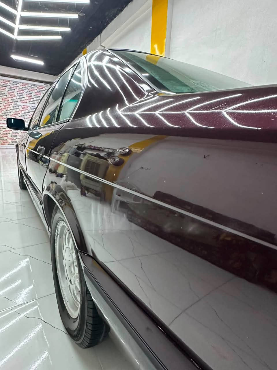 اسعد الله اوقاتكم بالف متابعينا الكرام    BMW  كير اوتوماتيك موديل 1991 محرك 6 سلندر حجم  525  محرك كير عالشرط رقم دهوك والهزة  جديدة  سيارة جديدة بمعنى الكلمة  كهربائياته كله شغالة  سعرة 54 ورقة بي مجال بسيط للشراي مال حك جية تيجي يمي عين غطة عين افراش اخدمك شراي يخابرني بيك خير اوتدلل ***********
