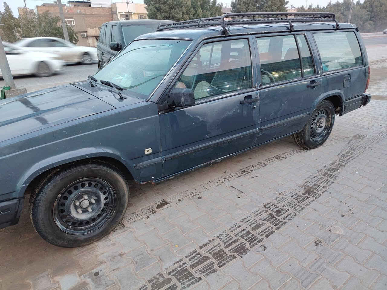 السلام عليكم اللبيع سيارة فالفو  ستيشن موديل ١٩٨٩ المحرك ونج
السعر $٢٨ وبيها مجال الستفسار على اهذا الرقم ***********
