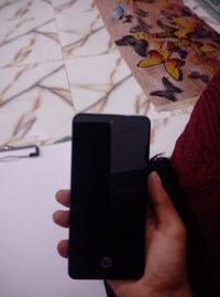 جهاز للبيع التفاصيل كدامك والسعر 300 وبي مجال لرقم 07761260915 او ادخل...