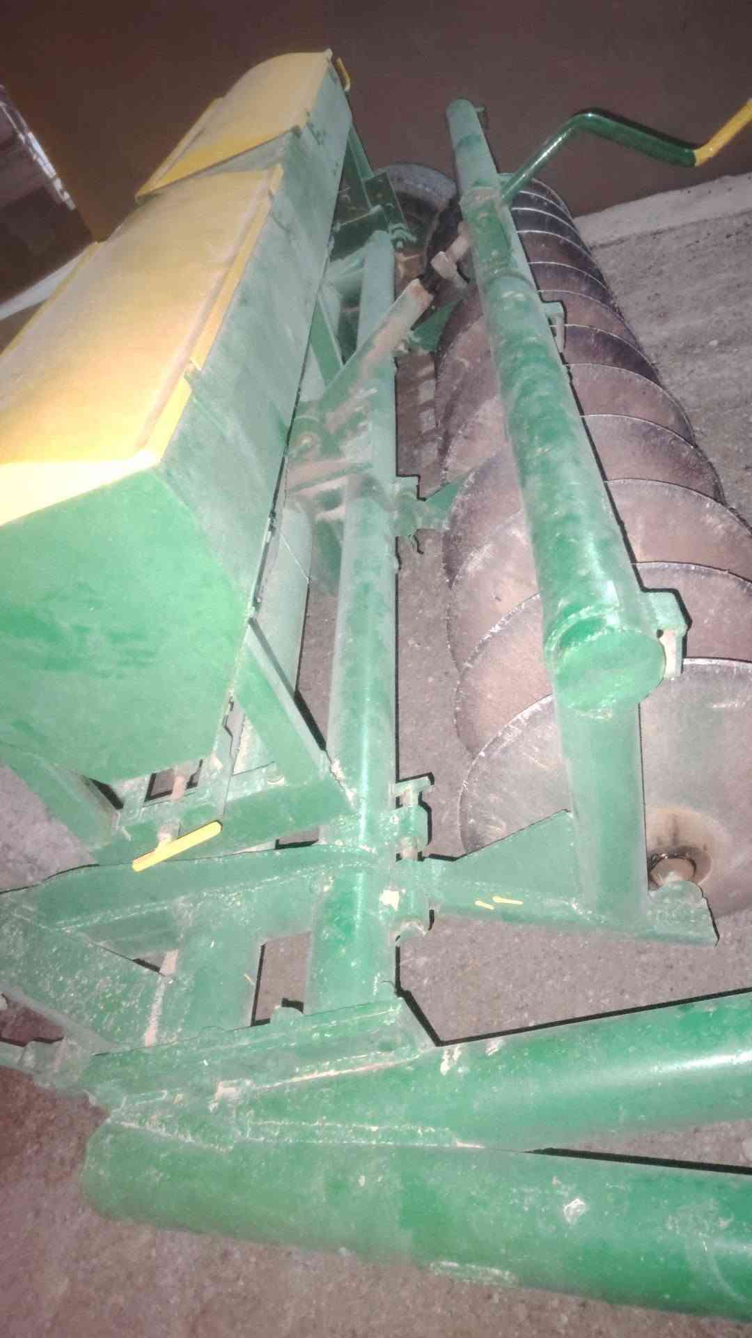 دسك ١٢
