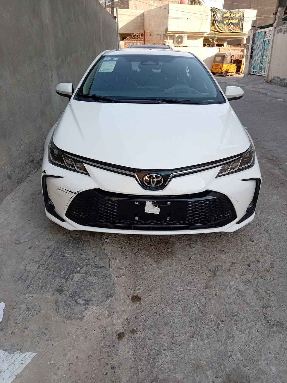 السلام عليكم كورلا هايبرد موديل ٢٥ الشكل الخليجي زيرو ماماشيه قليل بعدهه بدهن الشركه مامرقمه بس بيهه هاذه الشخط البدعاميه السعر ٢٦مليون اوبيهه مجال قليل ***********
