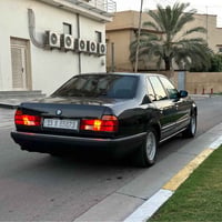 للبيع مستعجل وماكو هيج سعر سياره نضيفه حيل ومصروف عليها موديل 1990 حجم...