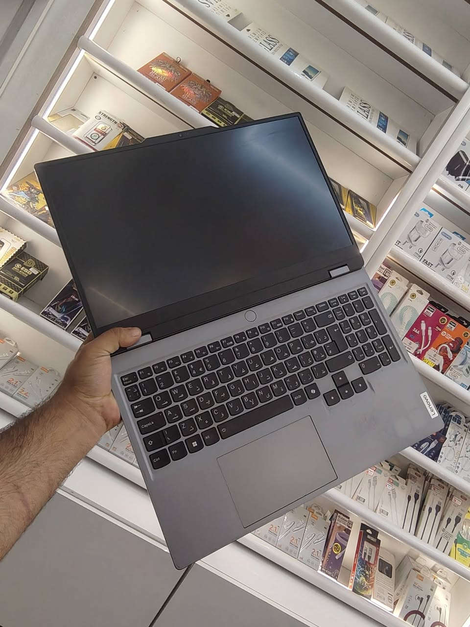 🔥 لابتوب Lenovo LOQ 2025 للبيع 🔥
💻 لابتوب قوي جداً مناسب للألعاب الثقيلة والتصميم والمونتاج

⚙️ المواصفات:
حجم الشاشة: 15.6 inch 
- المعالج: Intel Core i7-13650HX
- كرت الشاشة: NVIDIA RTX 4060 8GB
- الرام: 24GB
- التخزين: SSD 500GB
- النظام: Windows 11 Pro 64bit

🚀 أداء عالي وسريع جداً بدون تهنيك
🎮 يشغل أقوى الألعاب على إعدادات عالية
🎨 مناسب للمصممين والمونتاج

✨ الجهاز نظيف جداً (استخدام خفيف)
🔋 البطارية ممتازة
📦 كامل مع الشاحن الأصلي

للسعر ***********
