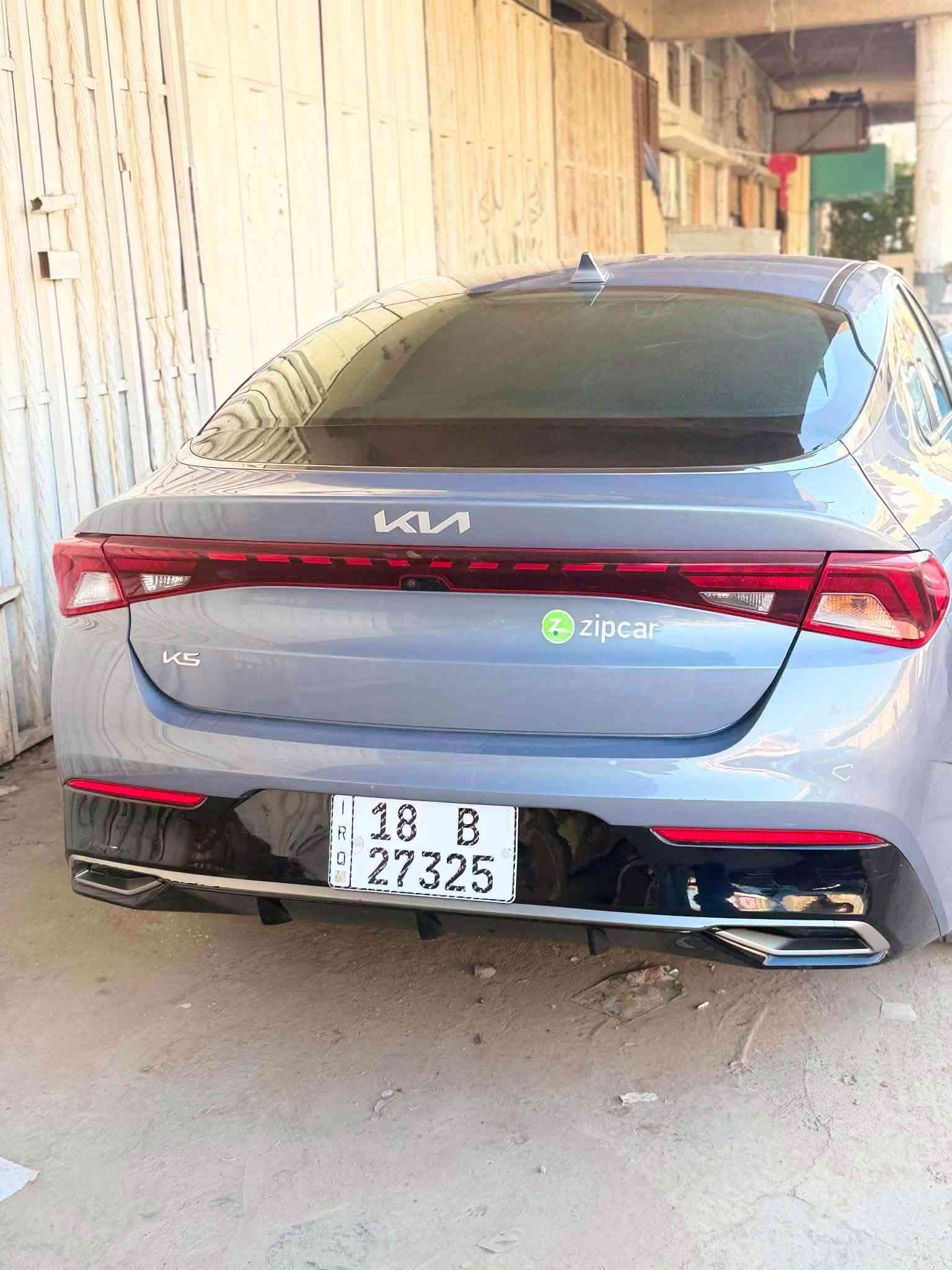 سلام عليكم كي فايف موديل ٢٣امريكيه بدون صبغ بارد باب ورا صدر فقط بيع أو مراوس باقل منها  مكان حله باب الحسين سعر ١٨٥وبيها مجال شراي يتصل ***********
