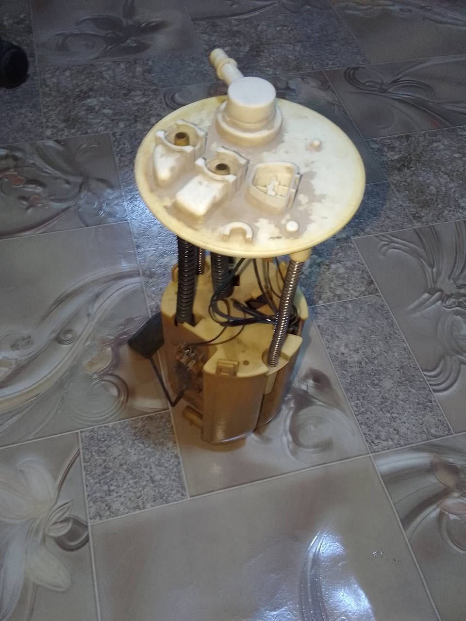 السلام عليكم
للبيع فيت بم مال هايس نضيف لاصلي 

لتواصل على الرقم التالي/***********
