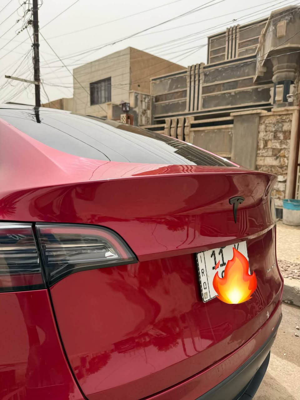 السلام عليكم للبيع تسلا مودل Y موديل 2024 فول مواصفات  سياره جديد نظافه 100% 🔥🔥 ماشيه18miالف سياره بيه حادث فقط دعاميه اماميه وبيه بعض اماكن بيه بارد وبدون ايرباك 
 سعة البطارية 82 ( KWH ) Long Range
‏‏‏‏‏‏‏‏‏‏محركين كهرباء Dual Motor 
All-Wheel Drive
‏‏‏‏‏‏‏‏‏‏بطارية ليثيوم ايون
‏‏‏‏‏‏‏‏‏‏الاضافات:
Auto pilot 
* ويل 20 
‏‏‏‏‏‏‏‏‏‏* دفع رباعي مع خاصيه OFF Road 
‏‏‏‏‏‏‏‏‏‏* عدة انظمة قيادة
‏‏‏‏‏‏‏‏‏‏* شاحن لاسلكي سريع عدد 2 Wireless Charge
*ومنافذ شحن PD عدد2 سوبر جارج Super charge
‏‏‏‏‏‏‏‏‏‏* سقف بانوراما  
‏‏‏‏‏‏‏‏‏‏* شاشة لمس قياس 15 انش تدعم YouTube / Tiktok / Netflix والعديد من التطبيقات
‏‏‏‏‏‏‏‏‏‏* نظام الدخول من غير مفتاح Keyless entry
‏‏‏‏‏‏‏‏‏‏* تشغيل بدون مفتاح Keyless go
‏‏‏‏‏‏‏‏‏‏* خرائط Navigation
‏‏‏‏‏‏‏‏‏‏* تحكم ذكي بكامل السيارة من خلال الشاشة
‏‏‏‏‏‏‏‏‏‏*  مقاعد كهرباء + تدفئه جميع المقاعد
‏‏‏‏‏‏‏‏‏‏* 9 كاميرات عالية الوضوح HD
‏‏‏‏‏‏‏‏‏‏* كاميرا داخلية Cabin Camera
‏‏‏‏‏‏‏‏‏‏* خاصية Dashcam لتسجيل لقطات فيديو 
‏‏‏‏‏‏‏‏‏‏* حساسات أمامية وخلفية لركن السيارة
اوتو بارك / سايمون ‏‏‏‏‏‏‏‏‏‏
‏‏‏‏‏‏‏‏‏‏* أضوية زينون اوتوماتيكية / كشافات ضباب / LED
‏‏‏‏‏‏‏‏‏‏* مانع تصادم 
‏‏‏‏‏‏‏‏‏‏* تحديد مسار
‏‏‏‏‏‏‏‏‏‏* مثبت سرعة التكيفيي - Adaptive Cruise Control
‏‏‏‏‏‏‏‏‏‏* حساس النقاط العمياء - Blind Spot Sensor
‏‏‏‏‏‏‏‏‏‏* تحذير من انخفاض ضغط الإطارات الخاص بالإطارات Tire Specific Low Tire Pressure Warning 
‏‏‏‏‏‏‏‏‏‏* تنبيه مراقبة السائق Driver Monitoring-Alert
‏‏‏‏‏‏‏‏‏‏* مساعد السرعة Speed Assist
‏‏‏‏‏‏‏‏‏‏* تخفيف الاصطدام الأمامي والتحذير من الاصطدام الخلفي Forward Collision Mitigation and Rear Collision Warning 
‏‏‏‏‏‏‏‏‏‏* تخفيف الاصطدام الأمامي Collision Mitigation-Front
‏‏‏‏‏‏‏‏‏‏* Hard Disk Drive Media Storage
‏‏‏‏‏‏‏‏‏‏* Wireless / Bluetooth / HD Radio / WiFi Hotspot. 

الموقع :بغداد : رقم سياره بغداد وسياره حره وبسمي

☎️ ‭***********‬
