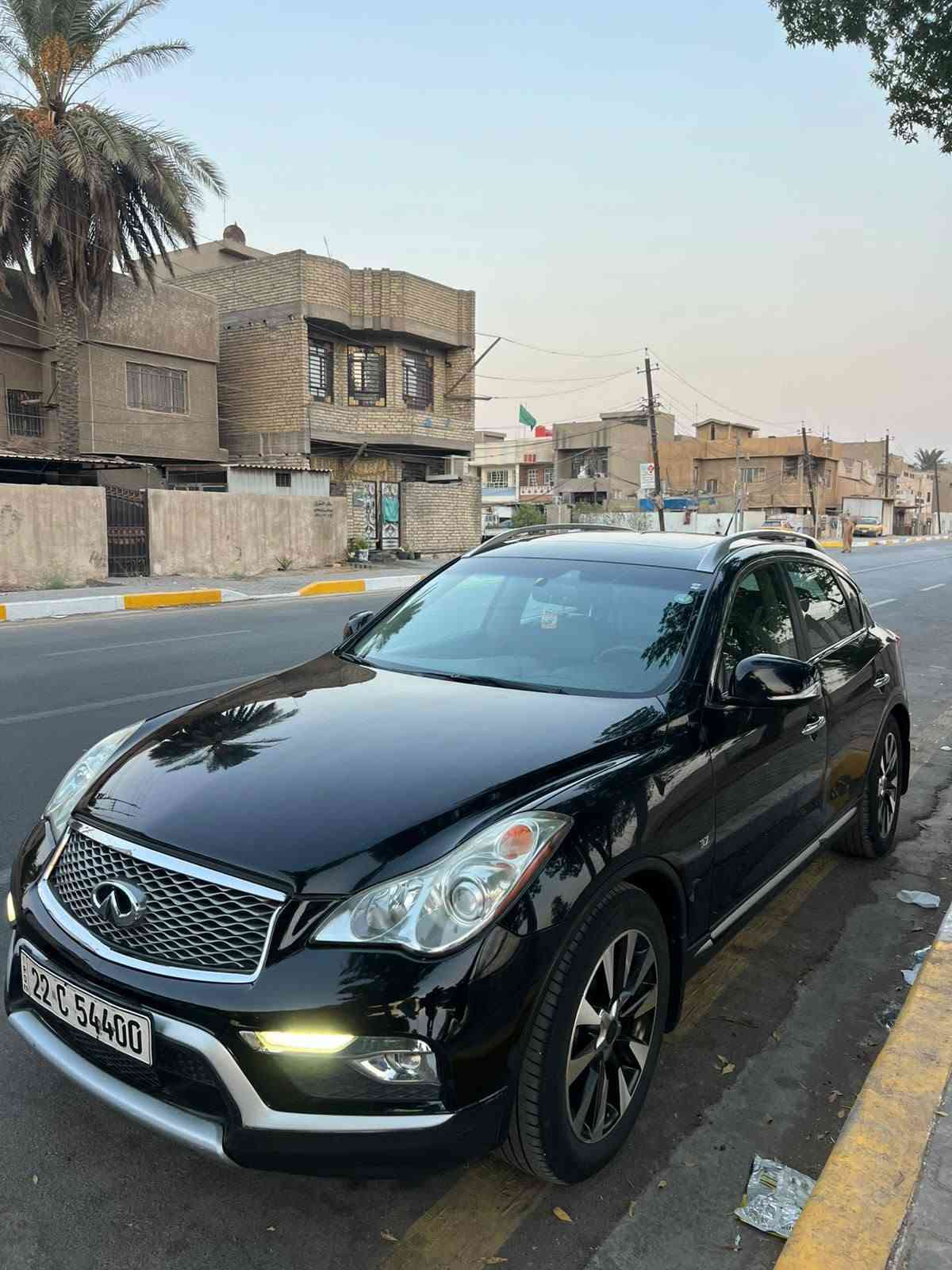 السلام عليكم 

إنفنتي qx50 للبيع موديل 2017  رقم مميز

السيارة فول مواصفات

ماشية 93.000 الف

تحكم ستيرن فول

اربع كامرات 

اشاير مري 

الويل ١٨

حساس خلفي امامي رادارات 

بكلايت لد 

نظام زنون بلادي

مكينة ٣٧٠٠ السيارة صاروخ

فور ويل

كشنات جلد تدفئة وتبريد

فتحة 

تحكم كشنات خلفية  كهرباء صعود ونزول 

تحديد مسار

الحادث دعامية خلفية فقط (كلين)

والباب الخلفي بيه تصليح ورش بالعراق (مصور)

اللون اسود  

للبيع او المراوس  سعر البيع 129$
*********** بغداد, العراق
