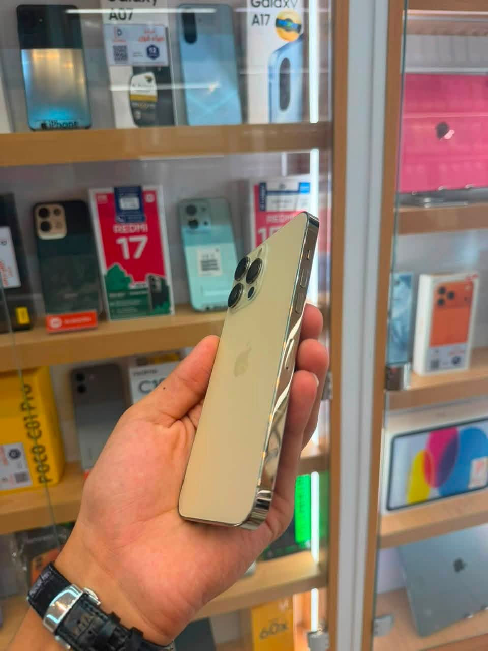 14 برو ماكس
السعًر 580 شرق اوسط ماستر عربي ذاكره 256 بطاريه 82 نضيف جهاز استفسار اكثر خاص ***********

