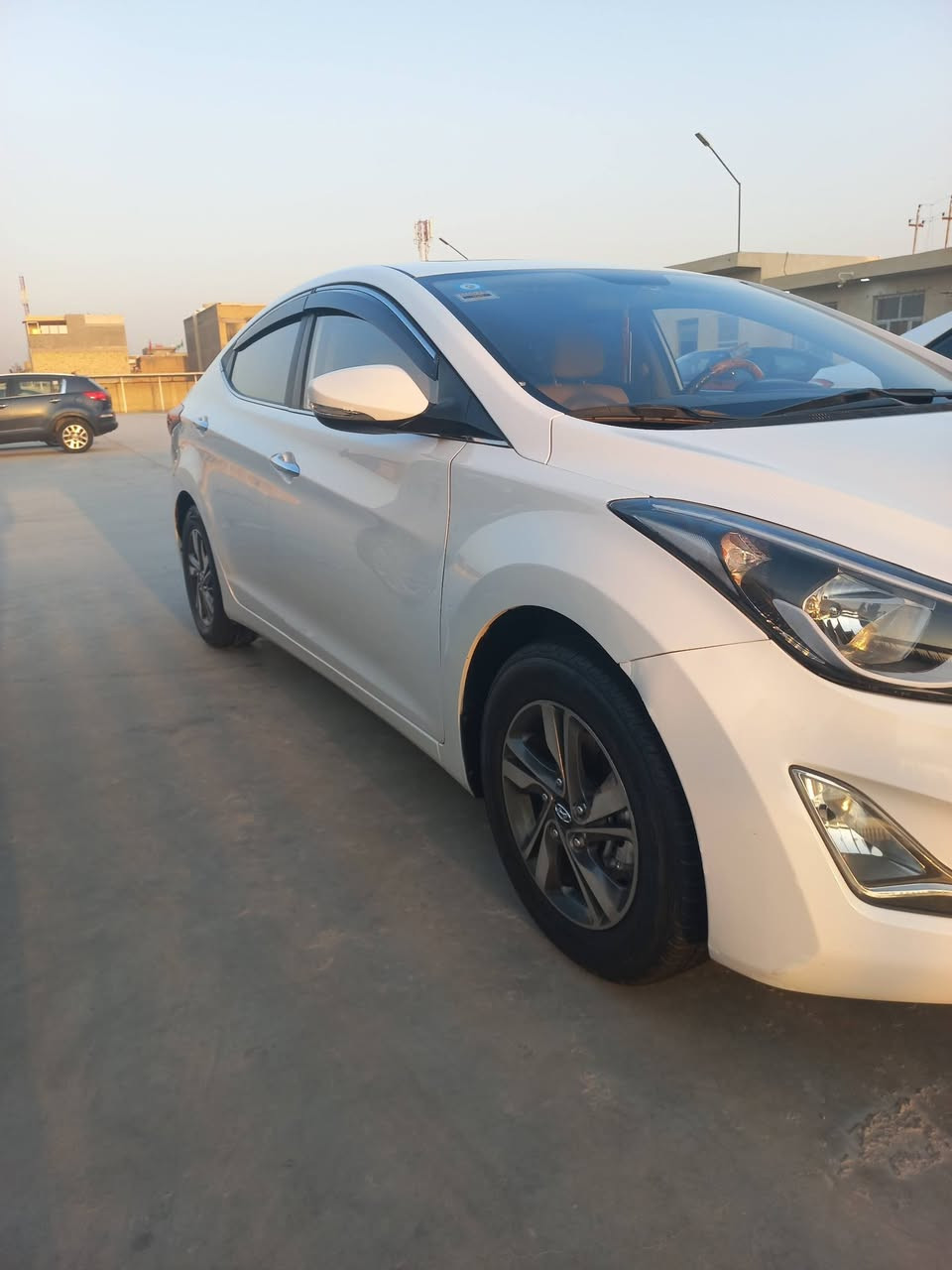 النترة بغداد مشروع وطني سنوية جديدة مديل ٢٠١٥ بسمي فول جي ال س فول مواصفات تبريد خلفي أمامي تبريد جكمجة محرك كفالة عامة حدادية جديدة تبريد وضع الشركة ماشية ١٧٦ الف السعر ١٢٥ بيهه مجال بسيط جدا السونار موجود مع الصور رقم الموبايل ***********
