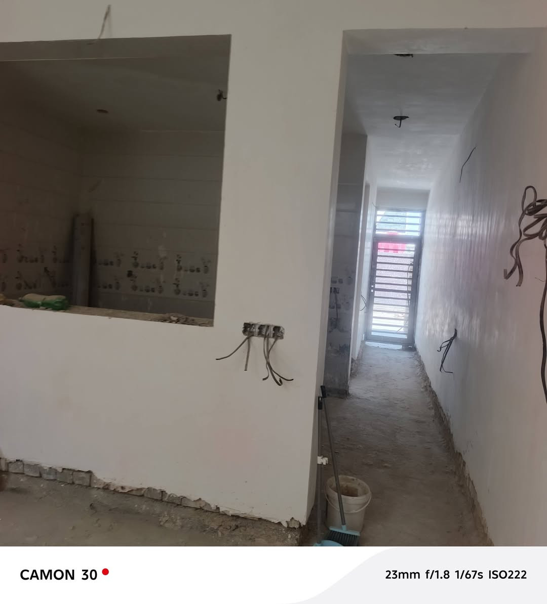دار للبيع هوررجب المنتجع  سند ٢٥  مساحه ١١٠ متر   طابق واحد 
البيت كامل نقص فقط الارضيه والتقفيل مال كهرباء 
موقع جدآ حلو وسعر جدآ مرتب 
بناء طابوك والاساس رفت  
الاستفسار ***********
*********** 
او مراجعة مكتب ليث الجبوري للعقار
