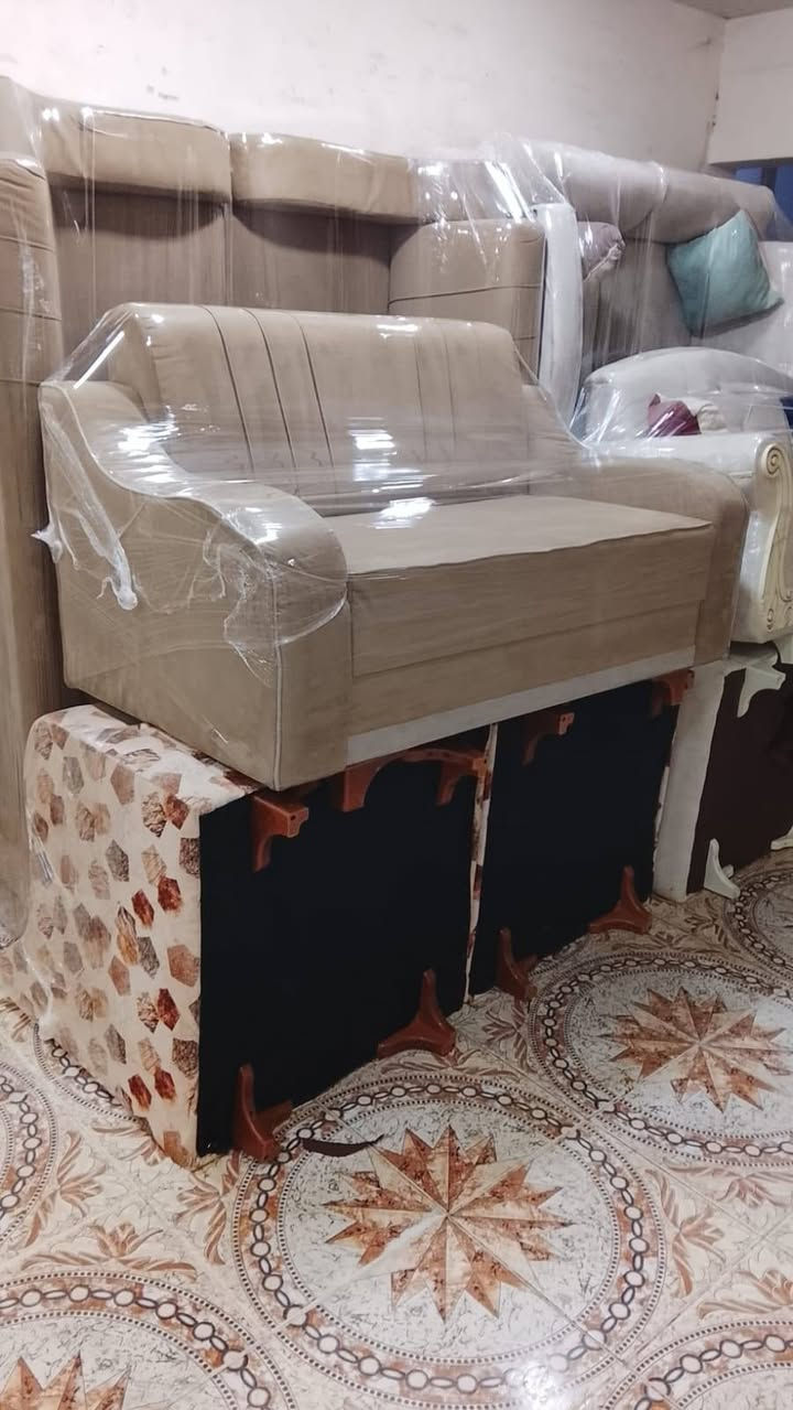 طقم ١٠ نفر • كنب • للبيع