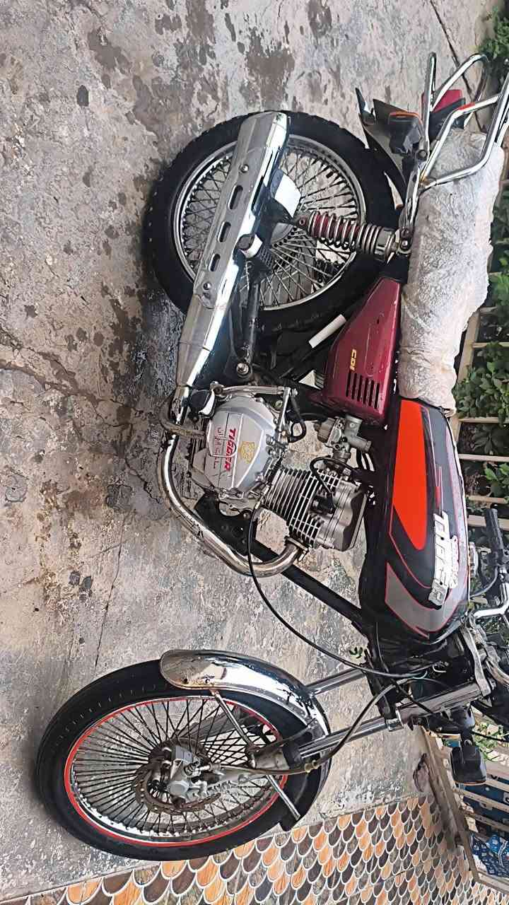 تايكر موديل  22 🏍
اوراق مابي👉
كلشي شغال بي بس دشبول 
مجفت قبل فتره اي نقص مابي 
سعر 400 بي مجال بسيط بسيط
*********** 
ما متواجد خاص 👍
