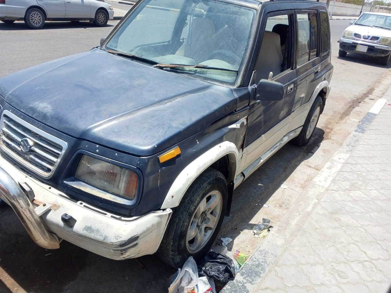 سلام عليكم جيب موديل 95 
محرك وكير بلاد 6سلندر مكفولات 
تحويل مباشر كوم حديد نبيع
رقم بصره خصوصي
السعر 17وبي مجال
العنوان البصرة 
اتصال ***********
مكلف ب نشر
