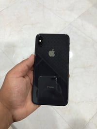 آيفون XS • ذاكرة ٦٤ • فيس ايدى شغال