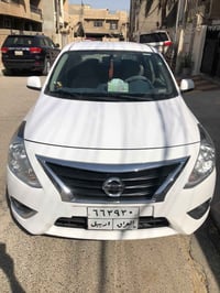 نيسان صني مكفولة عده طخة بسيطة بالجنطه موضحة ماشيه 76 شرط التحويل اربي...