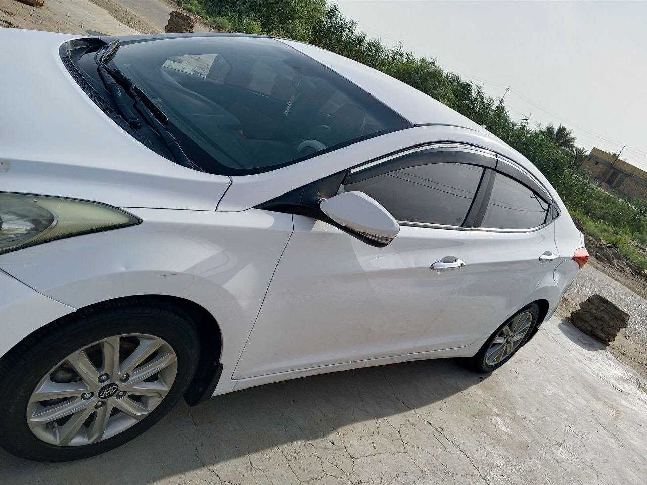النترا ٢٠١٣ خليجي
رقم اربيل القديم سنويه ساقطه

محرك ١٦٠٠  لا تنقيص لا تبخير لا دونز قبل ٣ اشهر مجفته ع ايدي بساحه الطيران بغداد 

كير كفاله  + تبريد ثلج 

شاشه +تحكمات ستيرن+اشاير بالمري+داخل نضيف  

السونار مرفق مع الصور 
 
سياره ماناقصه اي شي 

السعر خاص او الاتصال على 

***********
