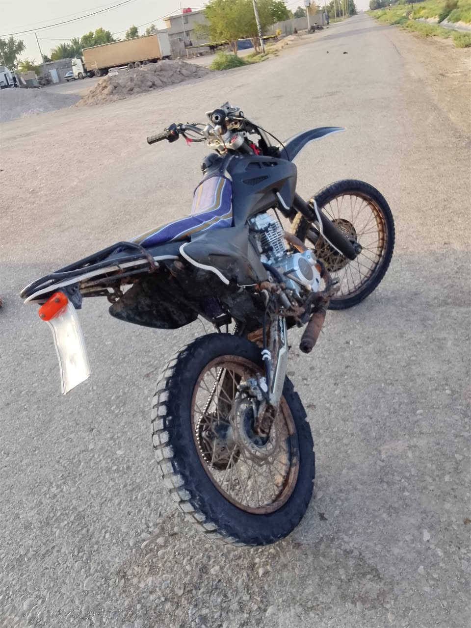 السلام عليكم دراجه قفاز البيع محور ستوته موديل 2024 crx السعر 650 وبي ***********البيع
