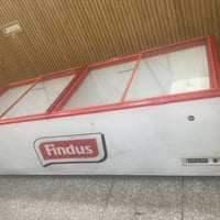 عارضات  وبرادات ورفرف مستعمله للبيع نظيفه جداً مكان بغداد للاستفسار ال...
