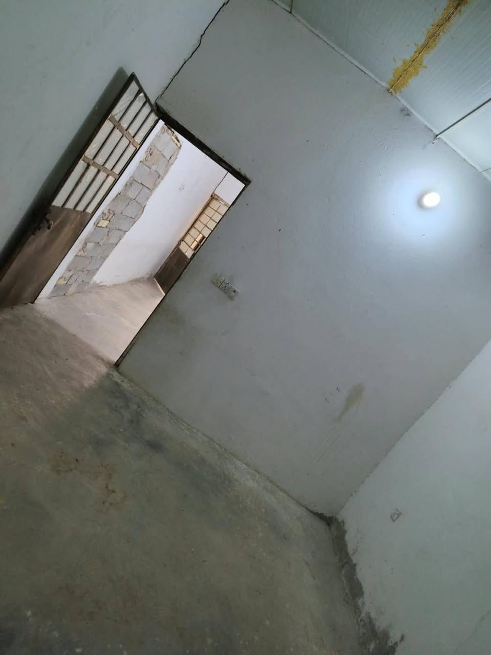 امين ثانيه • ٨٠م • واجهة ٥م