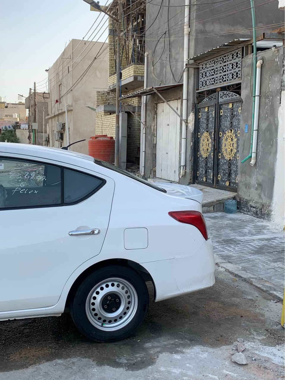 سني مصري ٢٤ ماشييه ٨٧ كير مكينه تبريد مكفول كلش اربيل سنويه ٢٨ سياره متعوب عليه ونضيفه بيه صبغ الباب مال عبري ربع من عنده وشبر من الباب الخلفي وبيه طخه بلدعاميه الخلفيه بلقفال فقط مداخل وباب مبدل الجهه ثانيه والباقي شوف العين شراي اتصل مو شراي لا تعبني فدوه سعر ١٠٠ وبيه مجال اطيحلك قليل وبخدمتك وذا عندك مراوس بسياره صالون مال شغل اقتصاديه عادي نضيفه واتساب *********** البصرة, العراق
