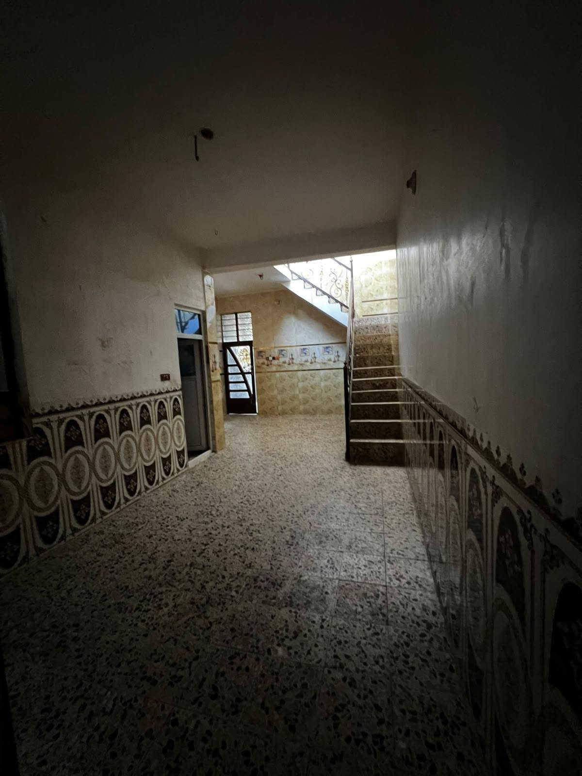 حي النداء منطقة 55 • ١٠٠م • طابق ونص