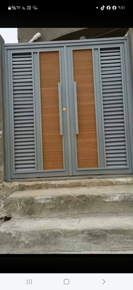 سلام عليكم
حداد عامه متنقل وبانسب الاسعار نجيك للبيت
رقم هاتفي
***********
وهذا شغلي رزقي ورزقكم على الله
ارجو مشاركة منشوري مع جزيل الشكر

نص مكتوب في الصور:
- %٦٣ ٩:٢٥