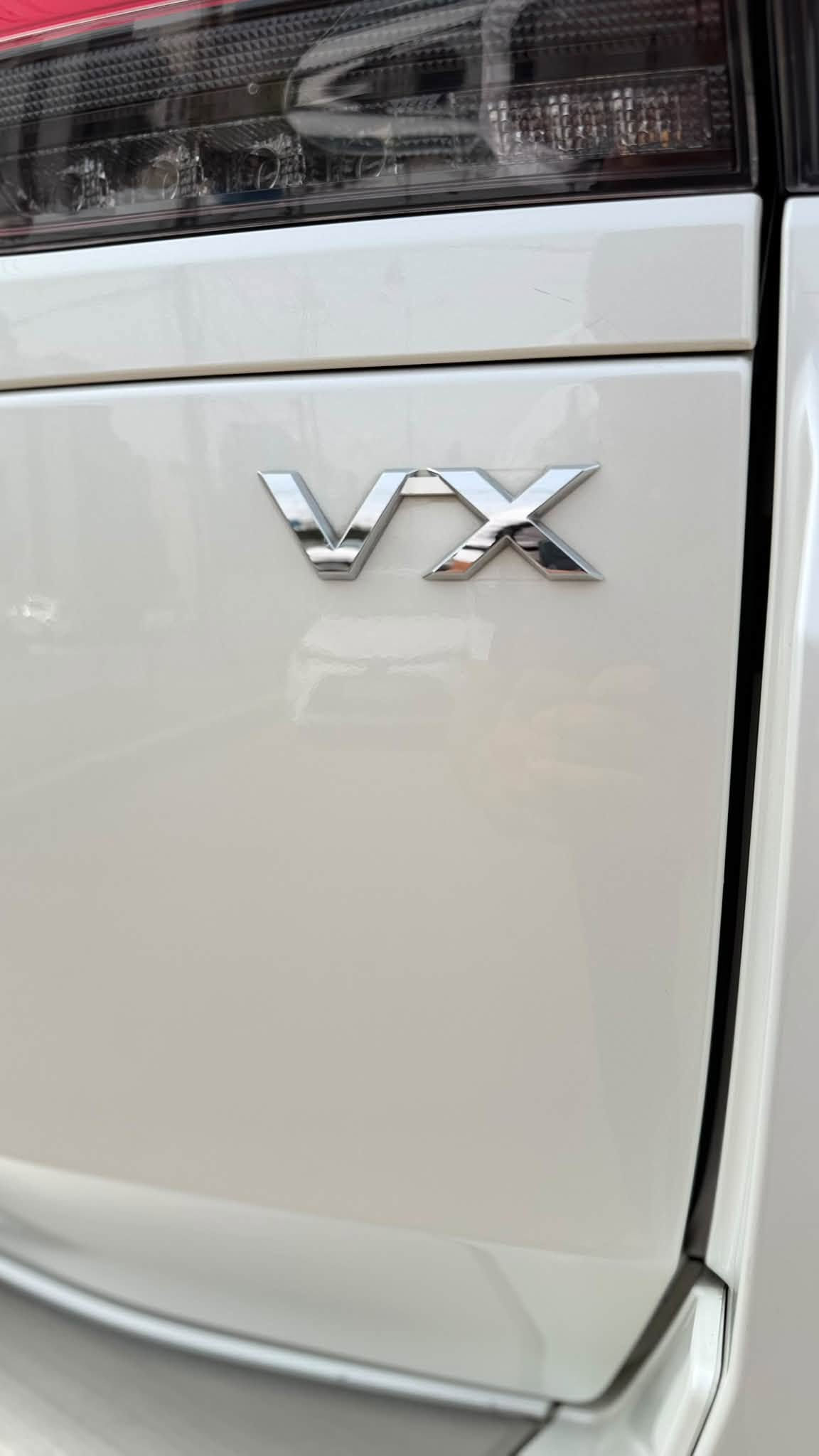 لاندكروز VX • ٢٠٢٢ • محرك 4000