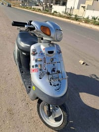 بدون ماركة • واتساب • غير متواجد عالفيس