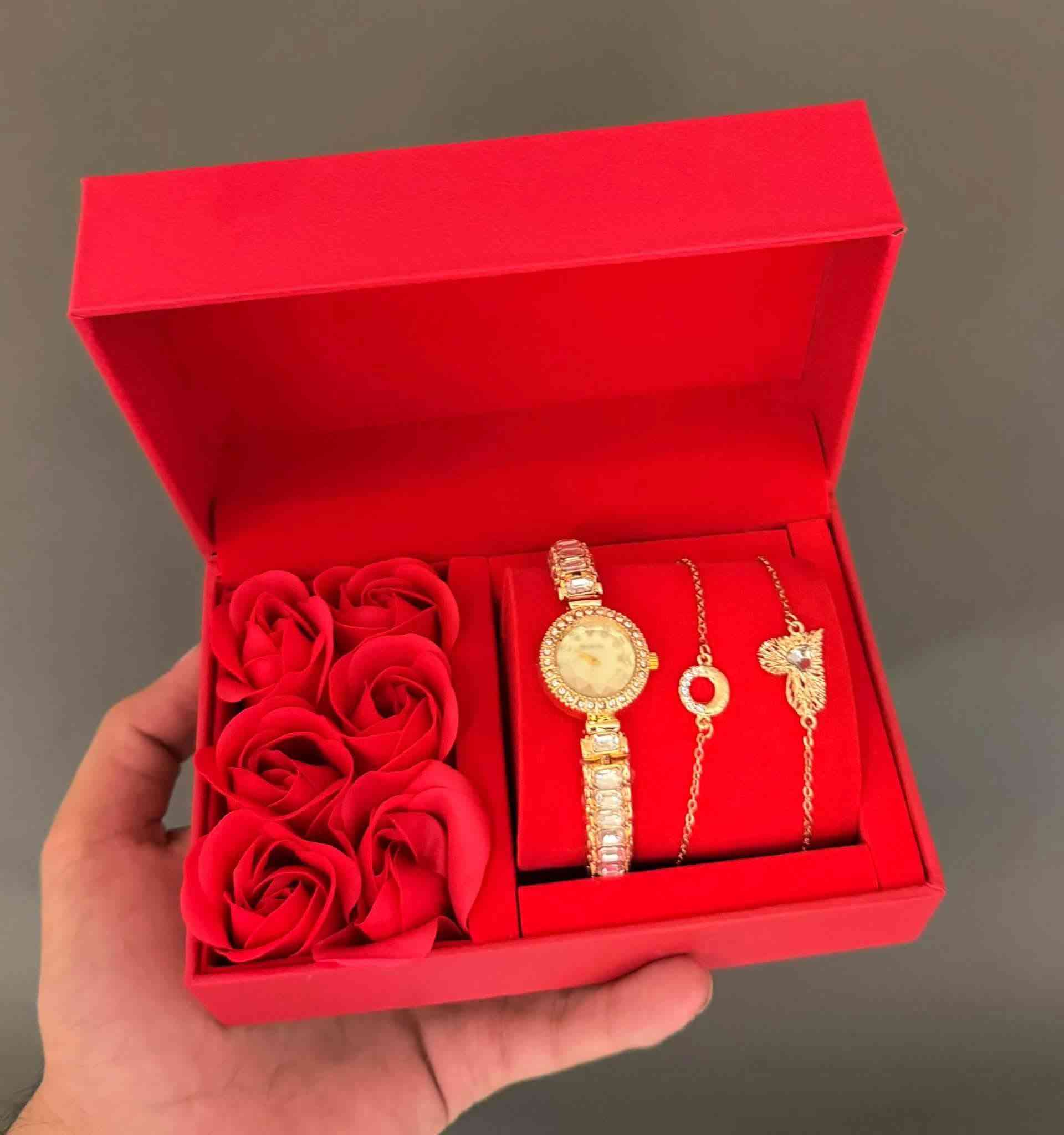 اجمل العروض الهدايا لطالباتنا الحلوات
❤️
سيت نسائي رائع جدا 🔥
المحتويات 
ساعة واكسسوارات

السعر 12 الف فقط ✅✅
***********
للحجز يرجى التواصل واتساب ❤️

او مراسله الصفحة ✅
توصيل مجاني 😍😘
