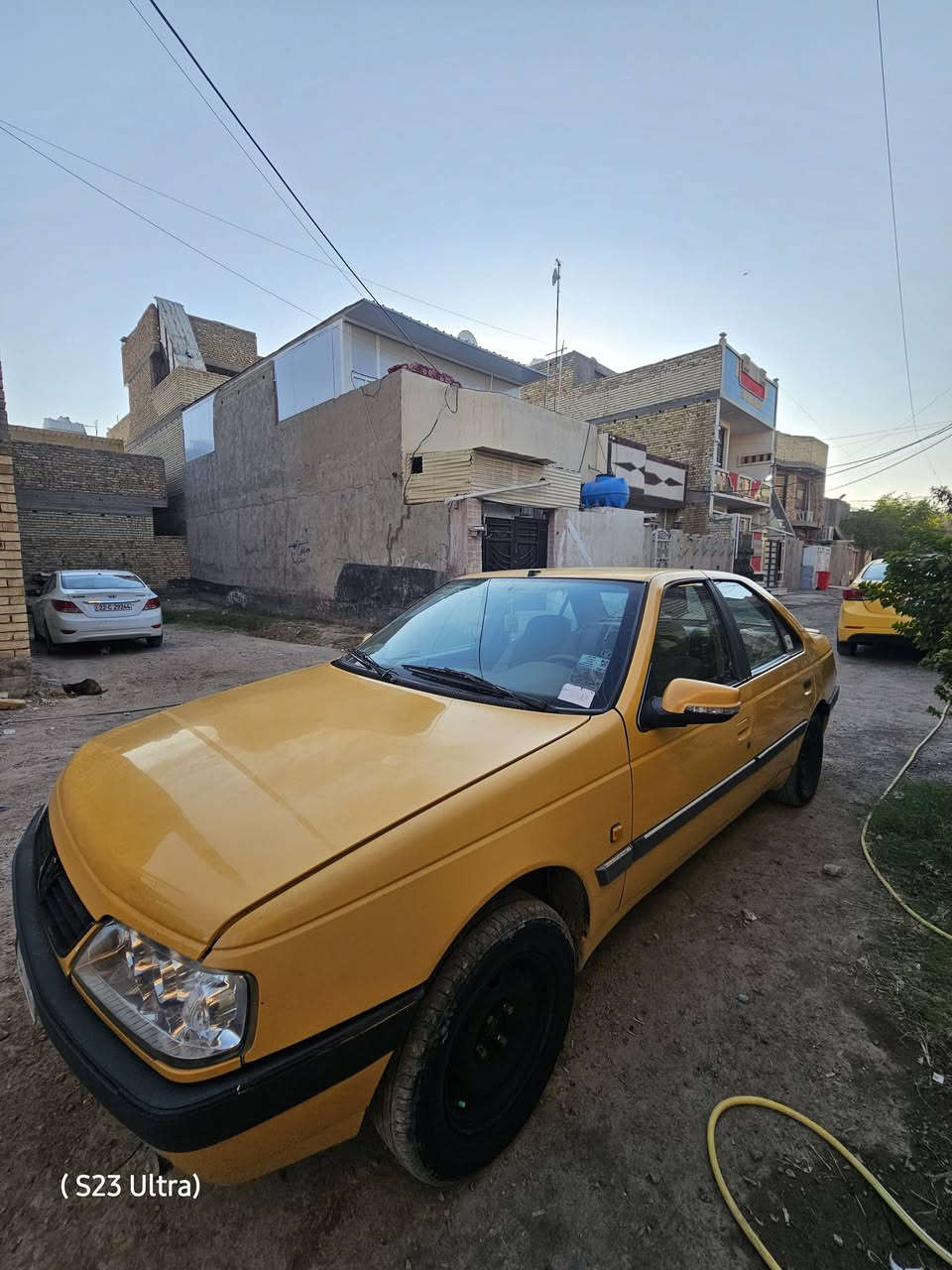 سلام عليكم
بيجو اكد موديل 2016رقم بغداد تحويل ثاني يوم 
كير و محرك خير من الله 
كهربائيات كلهة شغالة 
تبريد ثلج وية السويج 
السيارة لا ضربة و لا صبغ 
صدر امامي و خلفي خير من الله 
كشرهة حلو و نصبتهة حلوة 
تراي كلش حلو سيارة كاعدة و خير من الله 
عارضهة ب35$  و بيهة مجال حك الجية 
للتواصل ه‍ ***********
عنوان … بغداد التاجي
