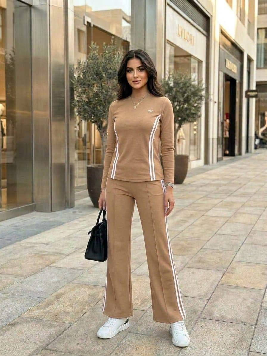 تراك نسائي • مقاس XL-XXL • جودة عالية