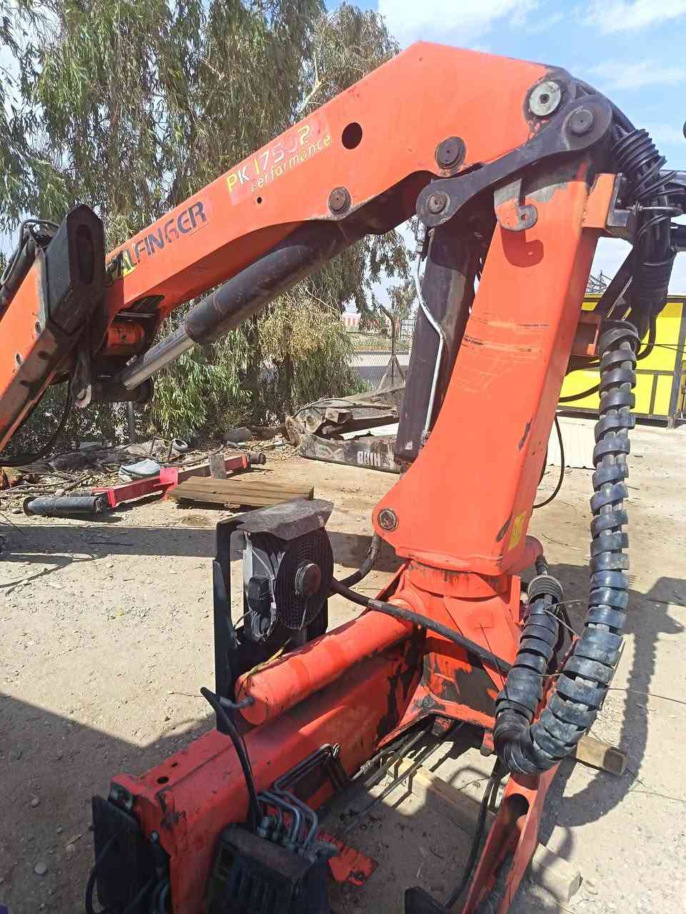 للبيع كرين بافنكر حجم 17502
مديل 2007

٣سلايت دهن

رجلين مخالف

كرسي بلادي وسكك كماشه جاهزه

بيه شويه لحيم موضح بالصوره

سعر 60 $.

***********

***********

مكان الكرين كركوك

