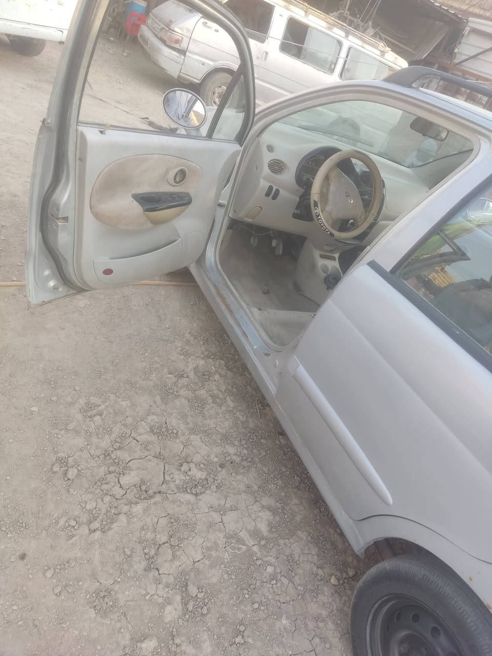 تفصيخ شتريد غراض الها موجود مكينه وكير جدد تخم تاير صدر اكسل دواخل كله جديد عنوان المحل بابل القاسم رقم صاحب المحل ***********
