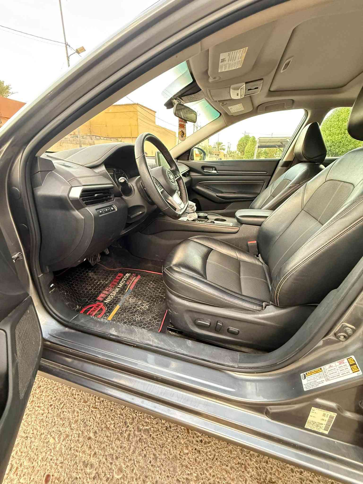 السلام عليكم تحياتي للجميع
⚡NISSAN ..Altima..2022.SR.Plus⚡

⚡نيسان...التيما..SR 2022پلاس فول الفول

......................................

الفئه  SR

موديل 2022

لون سلفر

محرك 2500(تنفس طبيعي)

بصمة تشغيل

ابواب بصمة+ بصمة صندوك

تشغيل عن بعد

هاند بريك بصمة

أوتو هولد (auto hold)

فاتحة سقف (سلايت )

نظام قيادة أليه

رادارات 360° درجة

رادار امامي (توقف ذاتي)+تحديد مسار

رادار جانبي توقف ذاتي

رادار خلفي (توقف ذاتي)

كامره خلفيه

حساس خلفي

كشنات كهربائ

كشنات تدفئة

ستيرن تدفئة

شاشه كبيره (گار پلي)

فول تحكم ستيرن

كروس سرعة (مثبت سرعة)

أشاير مري جانبي

ويل كروم حجم 18

أكزوز رياضي (صالنصات رياضه)

سياره بوضع شركه حادث امريكا فقط تبديل جاملغ وبنيد وكاله شرط الاصلي. بدون دواخل  

كير محرك شرط الفحص

سيارة ماشية 95 لف ميل

رقم سليمانية دولي باسمي  شرط تحويل

148ورقه بي مجال بسيط

مكان سياره الأنبار الحبانيه قرب الفلوجه استفسار اتصال رقم الهاتف  

***********
