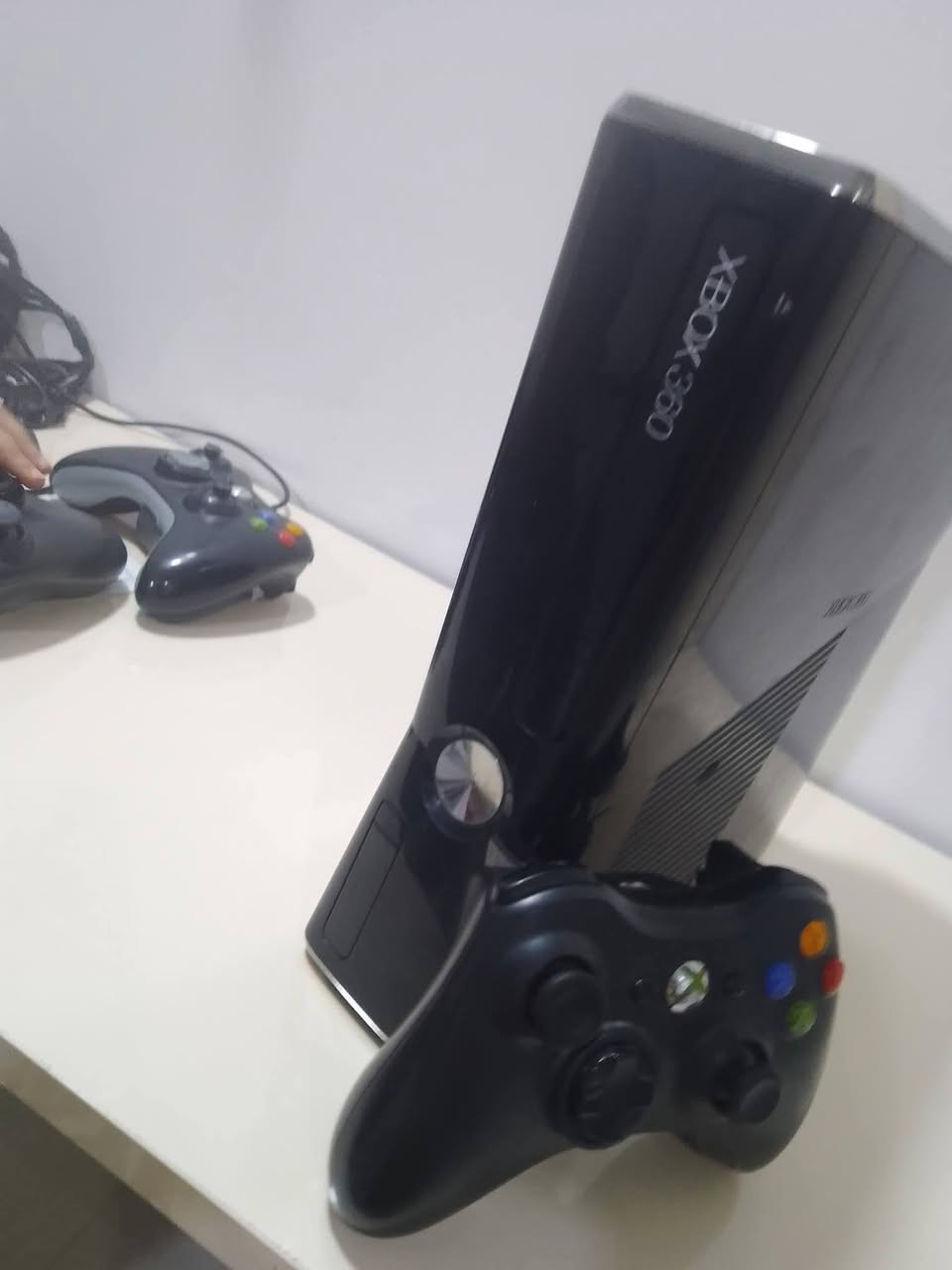 سلام عليكم ورحمة الله وبركاته. XBOX 360 نضيف 100٪ ( لوك ستيكر) بي 190 لعبه و جويستكات 2  السعر 115 و بي مجال للاستفسار التواصل على الرقم
سلام عليكم ورحمة الله وبركاته. XBOX 360 نضيف 100٪ ( لوك ستيكر) بي 200 لعبه و جويستكات 2  السعر 115 و بي مجال للاستفسار التواصل على الرقم
***********
*********** 
و اراوس ببلي 3 او 4
