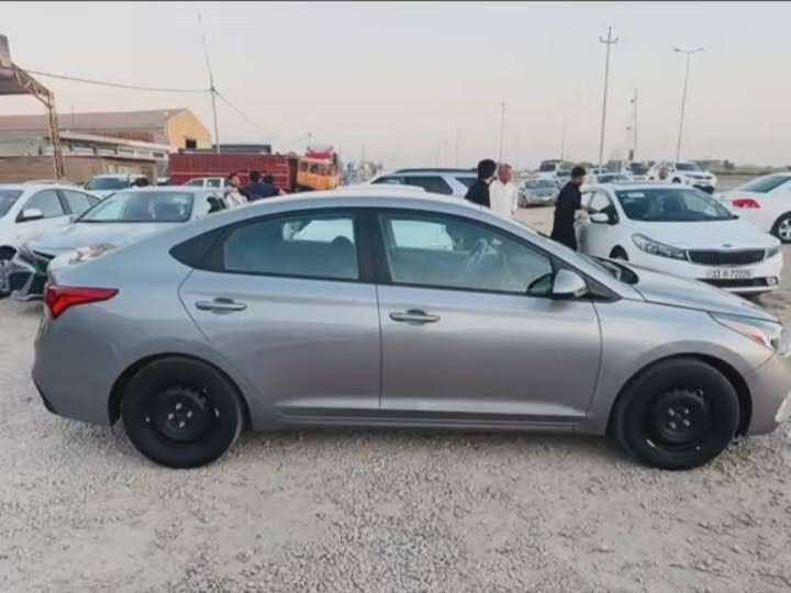 هونداي اكسنت 2022 مرقم مثنى ضرر خشم الجاملغ فقط والباقي كفاله مكينه1600 ماشيه 21ميل فقط العنوان السماوه رقم الهاتف ***********4 السلمان, المثنى

