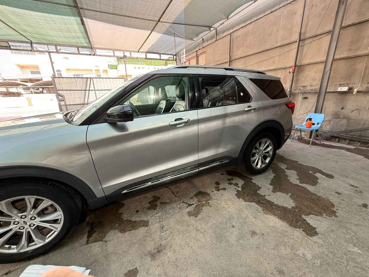 سلام عليكم
بيع مستعجل………..

Ford Explorer Limited 2023

مواصفات السيارة 

بصمة تشغيل 

تشغيل عن بعد 

محرك 2.3T

گير 10 سرعات

كامرات 360

بردات خلفية أبواب

انارة داخلية 7 الوان 

مري شفط 

نقاط عمياء 

مانع اصطدام 

تبريد مركزي 

صندوق كهرباء 

مصابيح امامية ليد

تدفئة وتبريد كشتات 

تدفئة ستيرن 

ابل كاربلاي 

كشن vip

ممشى السيارة 43 الف ميل

الضرر : جاملغ وباب جهة السايق مبدل بلادي نفس اللون بجم كبس امامي وخلفي ايرباك برده فقط سيارة مصفرة غير هذا حادث مابيها 

1FMSK7FH2PGA85591 .

سيارة مرتبة ومابيها نقص 

رقمها بغداد 

مكانها بغداد الدورة 

*********** متوفر واتساب

 

245$ورقة وبيها مجال

نص مكتوب في الصور:
- 1 / 12 3:11