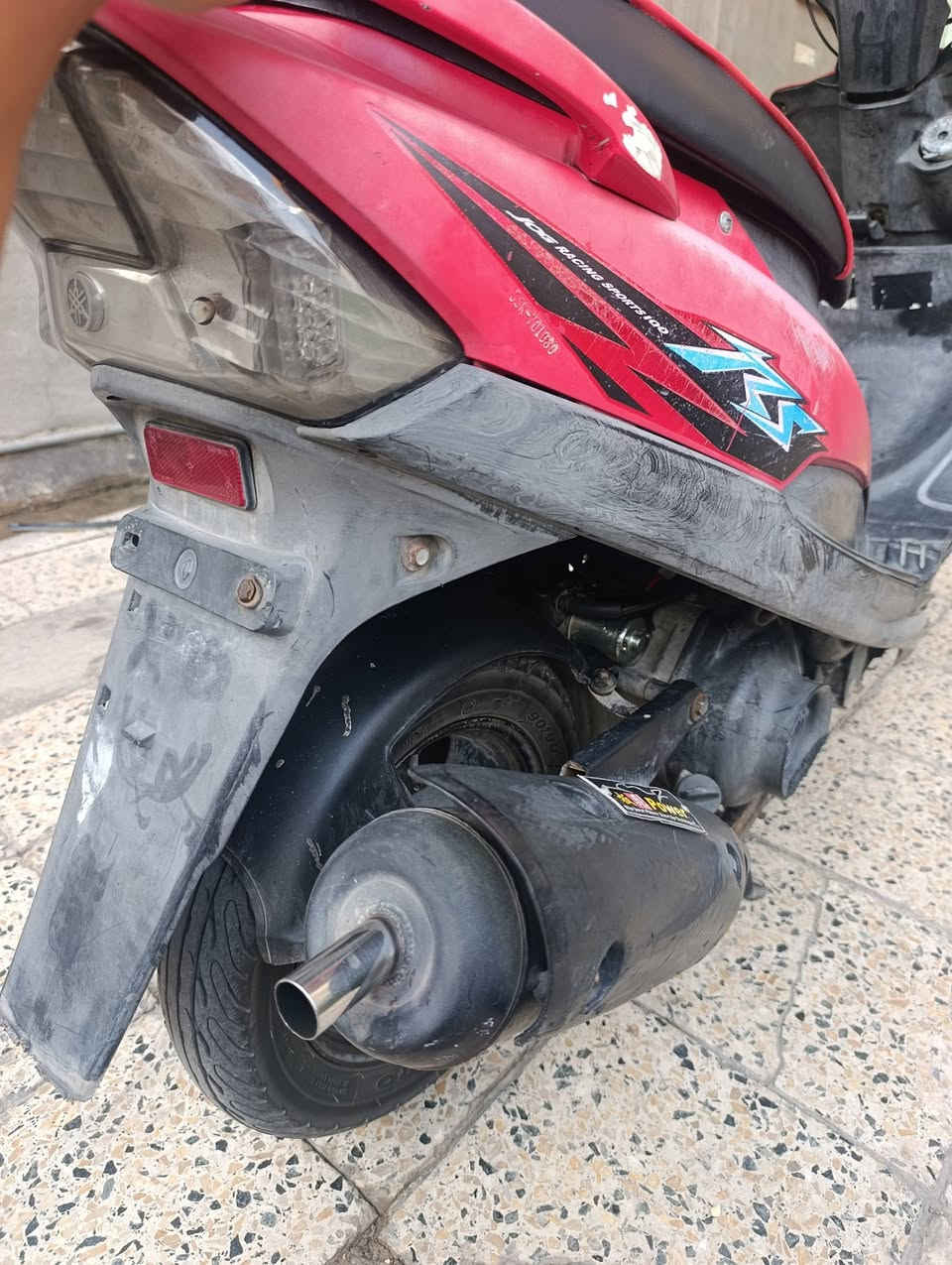 دراجه ماكس عدله كفرات بلاديه حمر جاردات برغي ما مفتوح بيه منزله مال رمبه و بيه صالنصه صجميه بلاد لسعر خاص ***********
