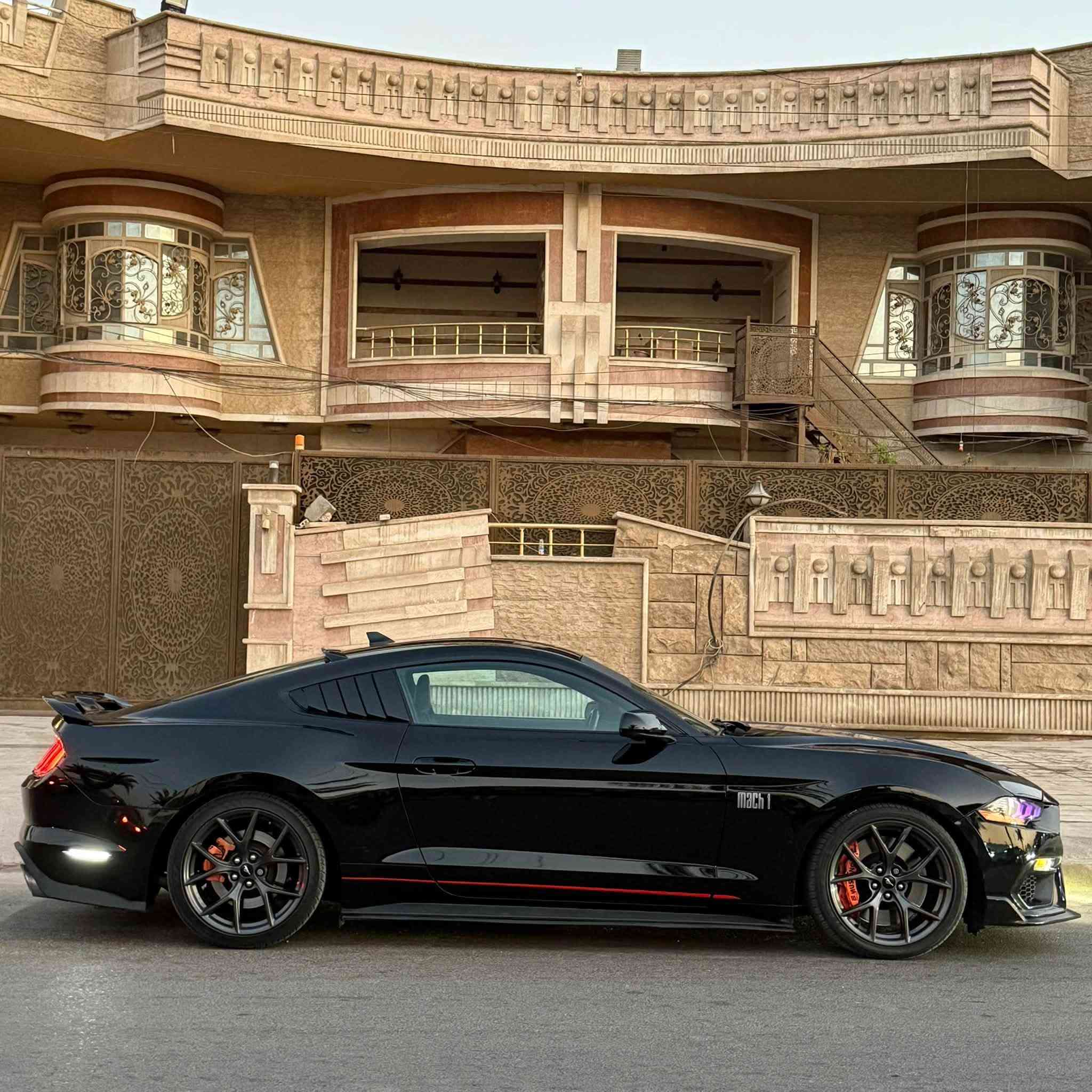 ماخ 1 • ٢٠٢٣ • حادث جهة السائق