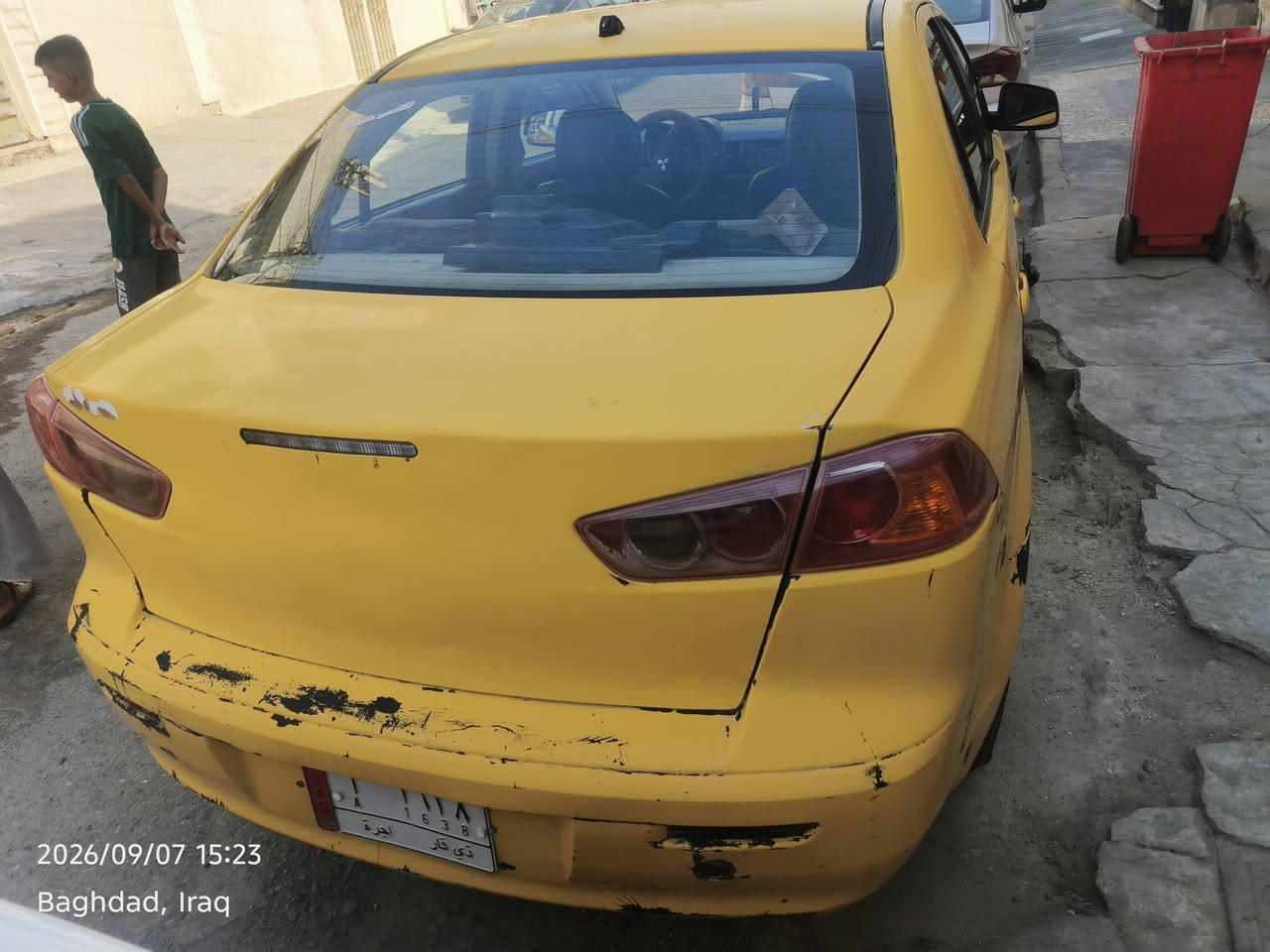 سيارة ميتسوبيشي لانسر قرش للبيع
السيارة موديل 2009 
السيارة حالتهه مثل ما موضح بل صور 
تبريد شغال و بحاله جيدة 
محرك 1.6 اقتصادي 
سعرها 50 و بيهه مجال 
رقم ذي قار 
رقمي *********** و بيه واتساب
