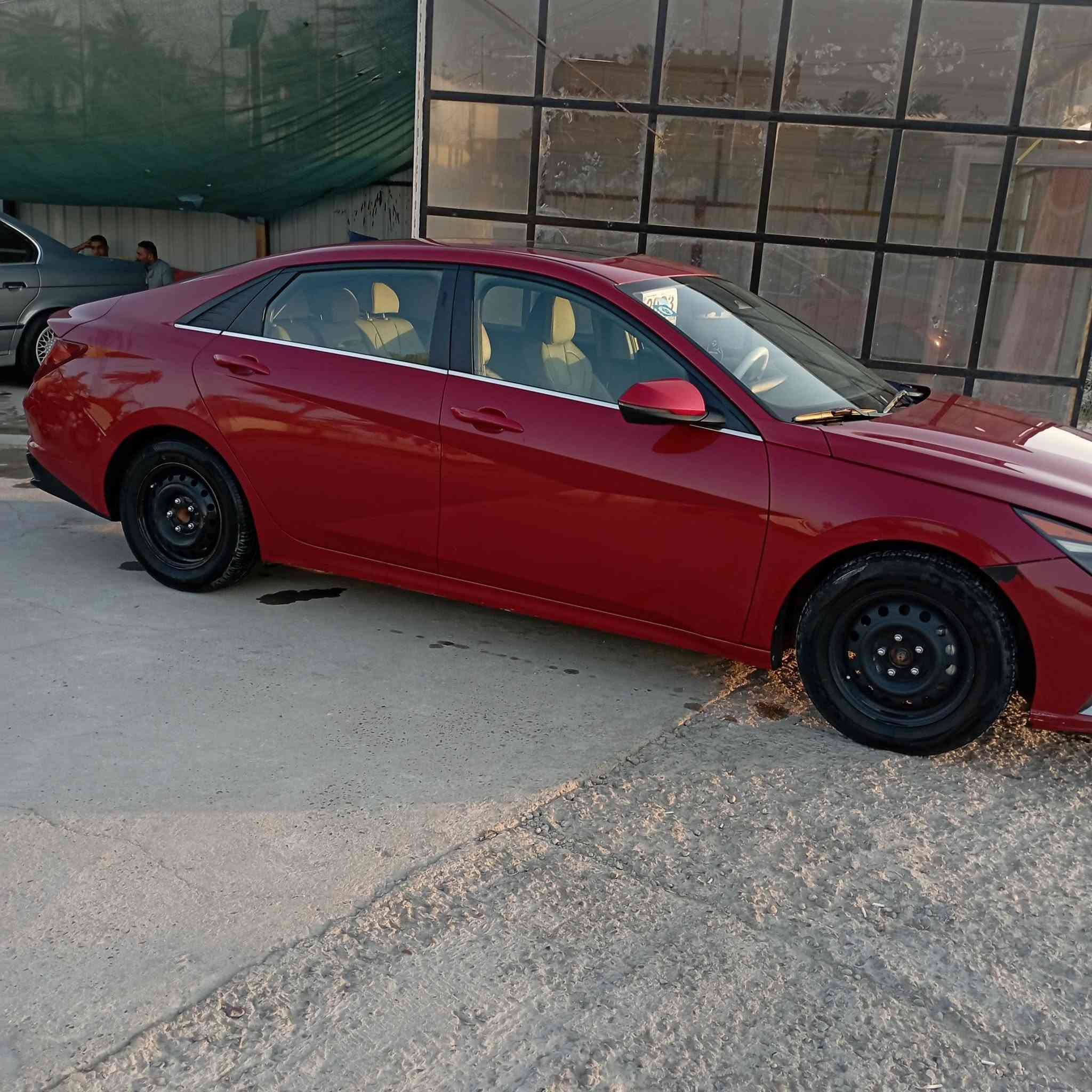 سلام عليكم النتره وراد امريكي موديل 23رقم بغداد 
حادثه موجود بل مشور 
فول مواصفات الخير 
داخل 3الوان
شاشه متصل بيانو 
سياره ماشيه 178
لا شواصي ولا الغود ولادوس 
ايبارك مال دشبول والستيرن فقط
الومارني 
مكينه 2000دوش 
السعر 135
مكاني بابل 
الشري يتصل ***********
