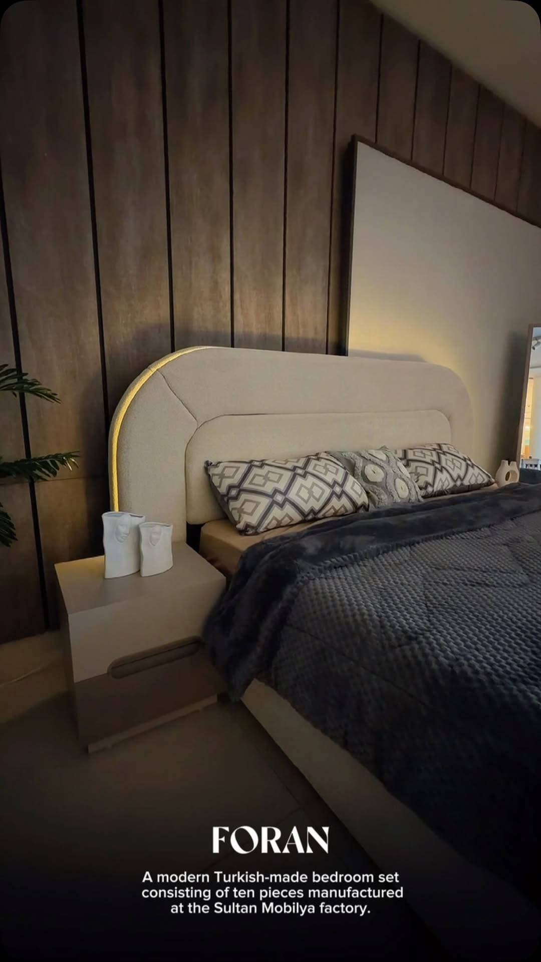

نص مكتوب في الصور:
- FORAN A modern Turkish-made bedroom set consisting of ten pieces manufactured at the Sultan Mobilya factory.