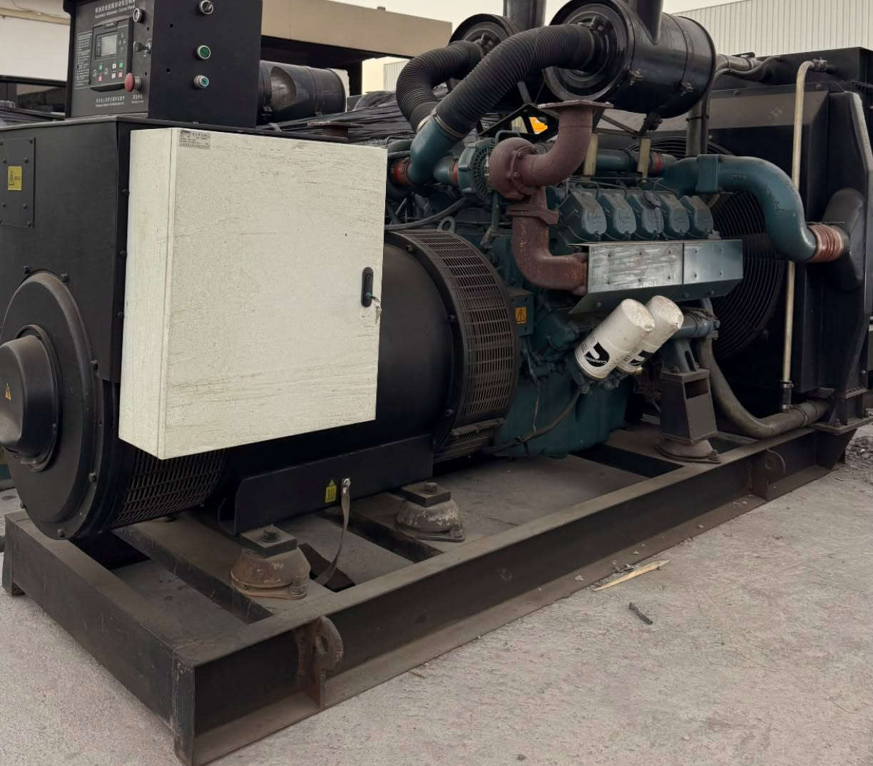 ***********\\***********
للبيع مولده دؤزان 10 سلندر 
ستندر ما مفتوح بلادي اوربي  
ساعات العمل // 734 // 500 kv
العنوان أربيل // استفسار واتساب 
توصيل لجميع محافظات العراق موجود🚛
