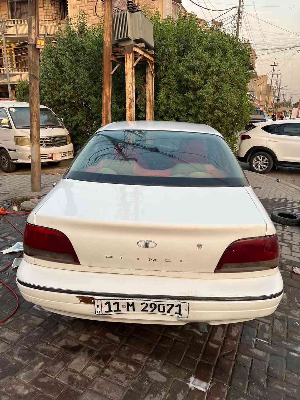 السلام عليكم برنس فراشة موديل ١٩٩٦ كير ومحرك مكفولات السعر ٣٣ وبيهة مجال للشراي مكاني بغداد منطقة الحبيبية ***********
