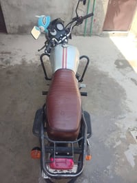 موديل 23 • ٢٠٠ • نضيفة