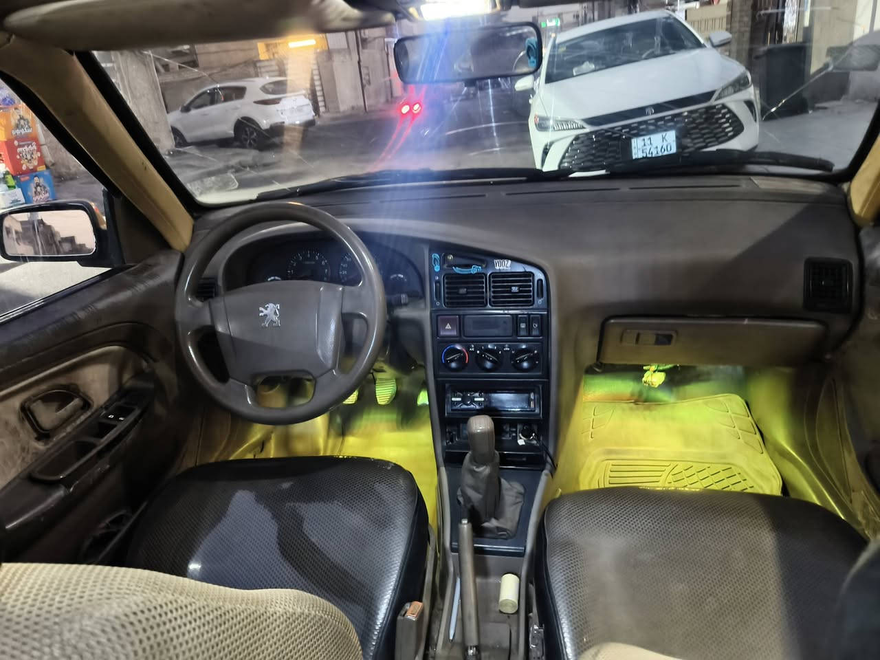 بيجو لميس 2015 بلادية
مكينة وكير خير من الله ✈️
تبريد ثلج 🥶
كهربائيات شغالة 🕹
باتري جديد 🔋
تايرات جدد بس واحد نص عمر
صدرهة نص عمر 
ملاحضة : فقط بارد نص شبر بتكمة الخلفية + الجاملغ الامامي بي طعجة نص شبر 
السعر : ٣٦ بيهة مجال 
شرط التحويل ثني يوم 
***********
